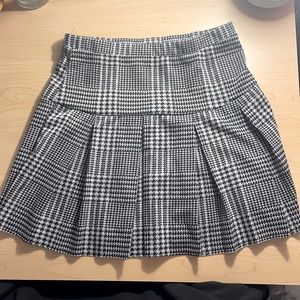 Black and white patterned skirt